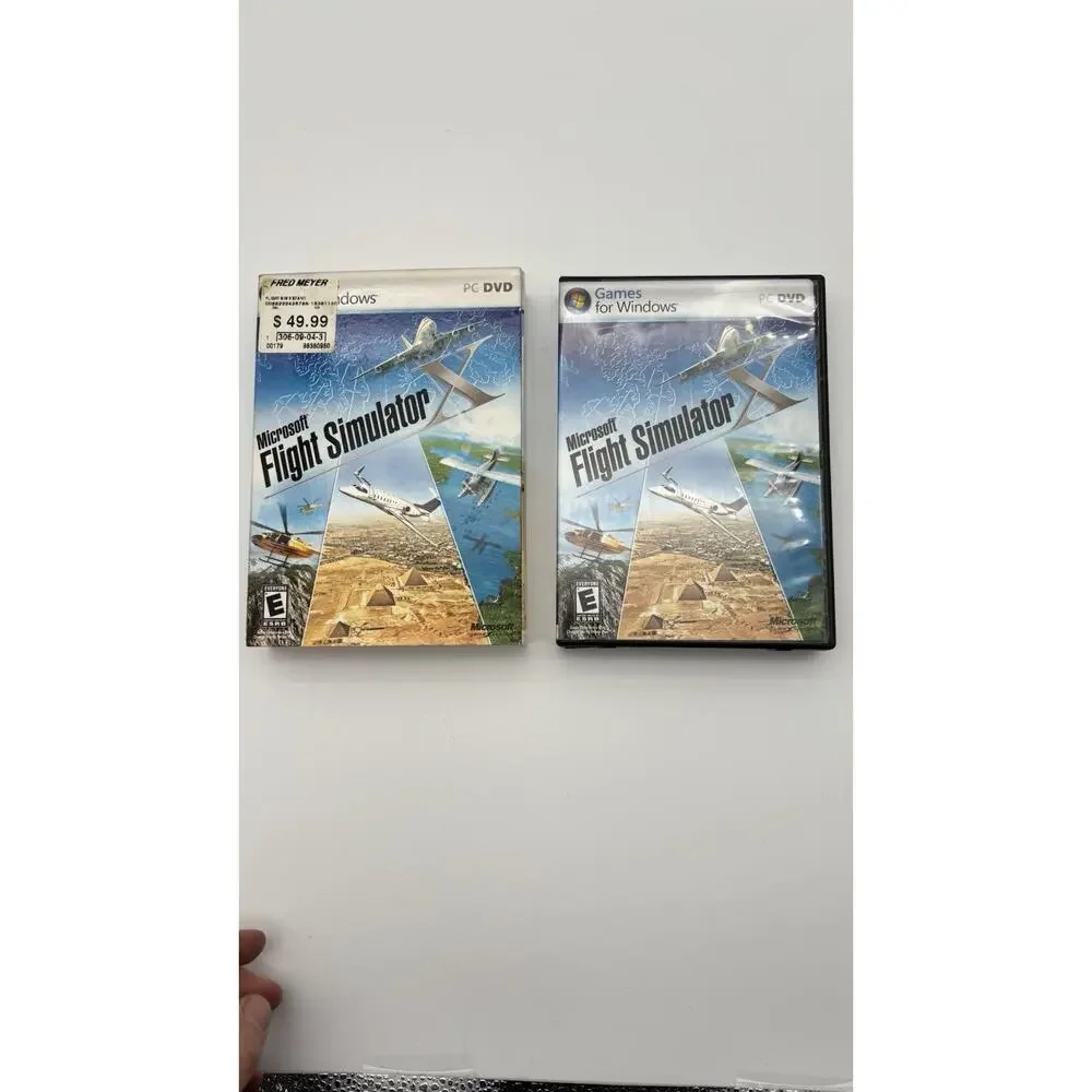 Microsoft Windows FLIGHT SIMULATOR X PC DVD w/ Slip Cover Complete VG Condition